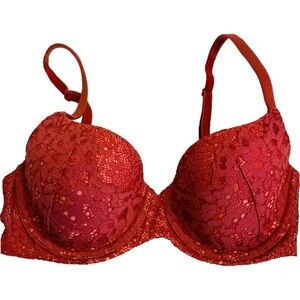 32D Victoria Secret Body By Victoria Lined Demi Bra Raspberry Lace Overlay